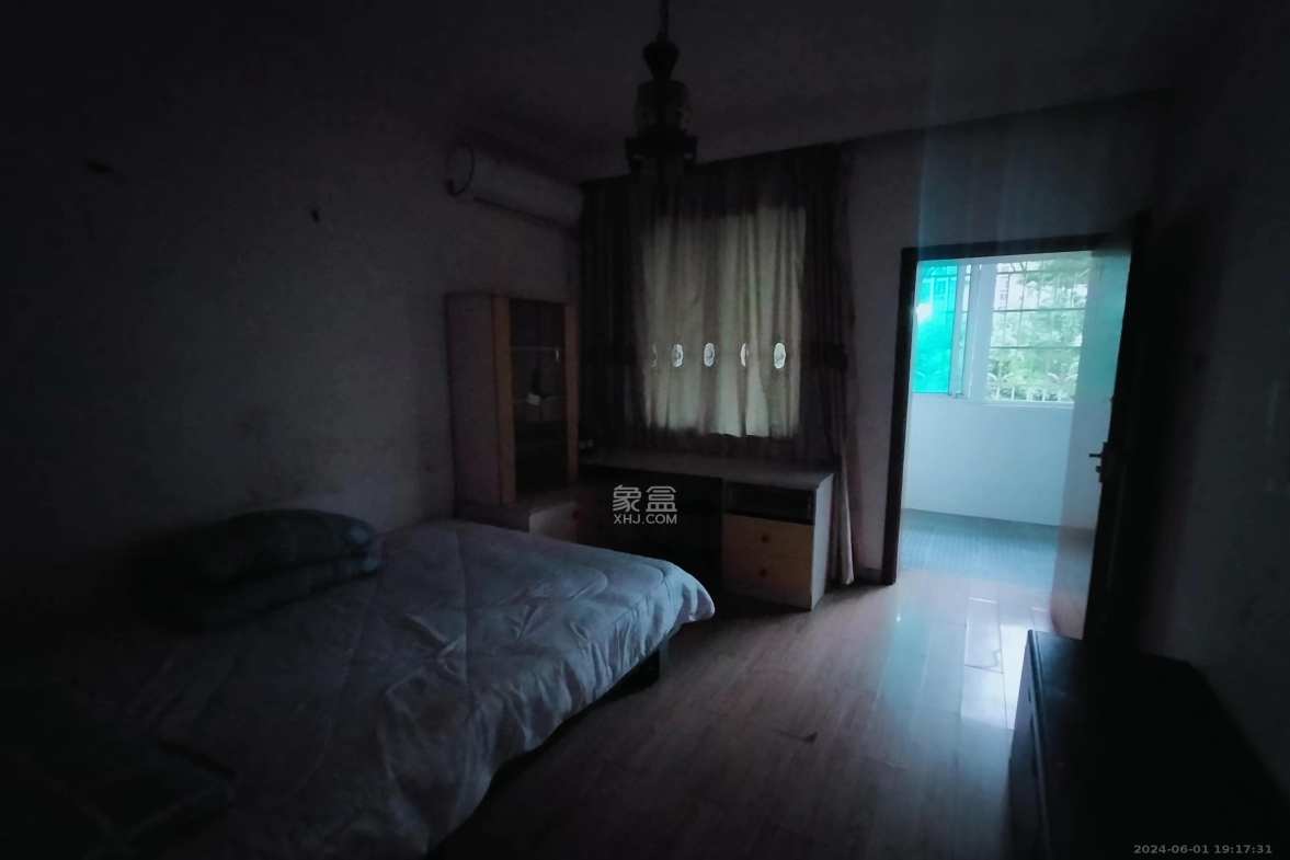 长重机械厂宿舍 3室2厅1卫 2100.0元/月 长重机械厂宿舍 3室2厅1卫 2100.0元/月室内图