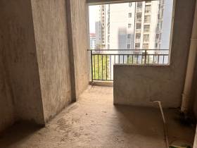 树鑫城市花园  4室2厅2卫    65.0万