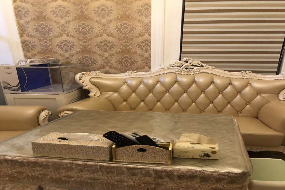 怡河园  2室1厅1卫    65.0万客厅