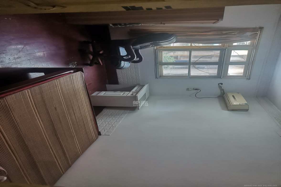 老鸦冲社区  2室2厅1卫    1800.0元/月室内图