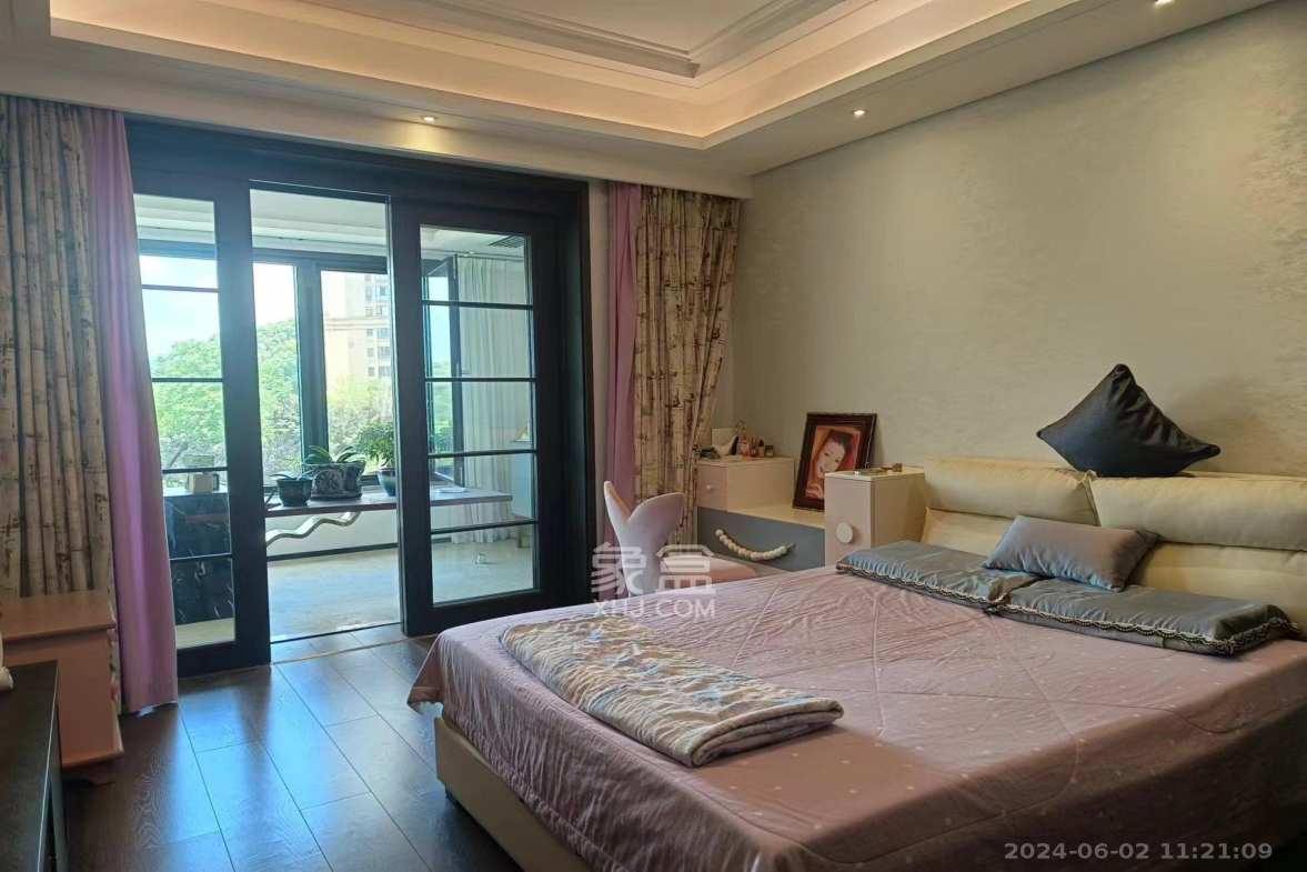 中建江山壹号  4室2厅3卫    15000.0元/月室内图