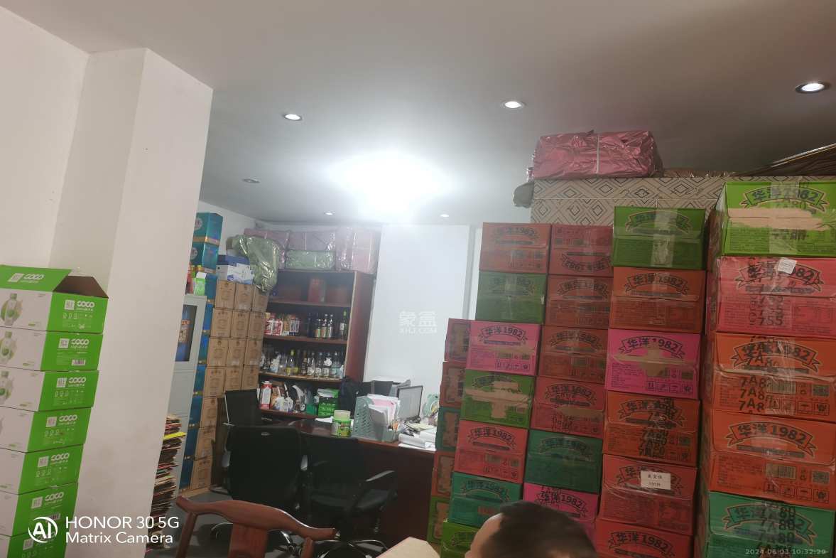 金谷小区  2室1厅1卫   2400.00元/月室内图1