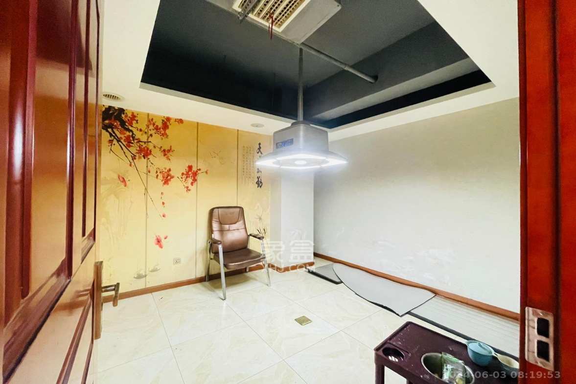 大财门公寓  6室2厅2卫   13000.00元/月室内图