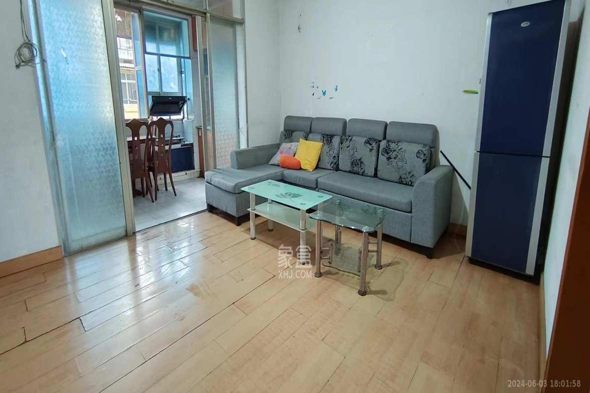 动力南苑  2室1厅1卫    1400.0元/月室内图1