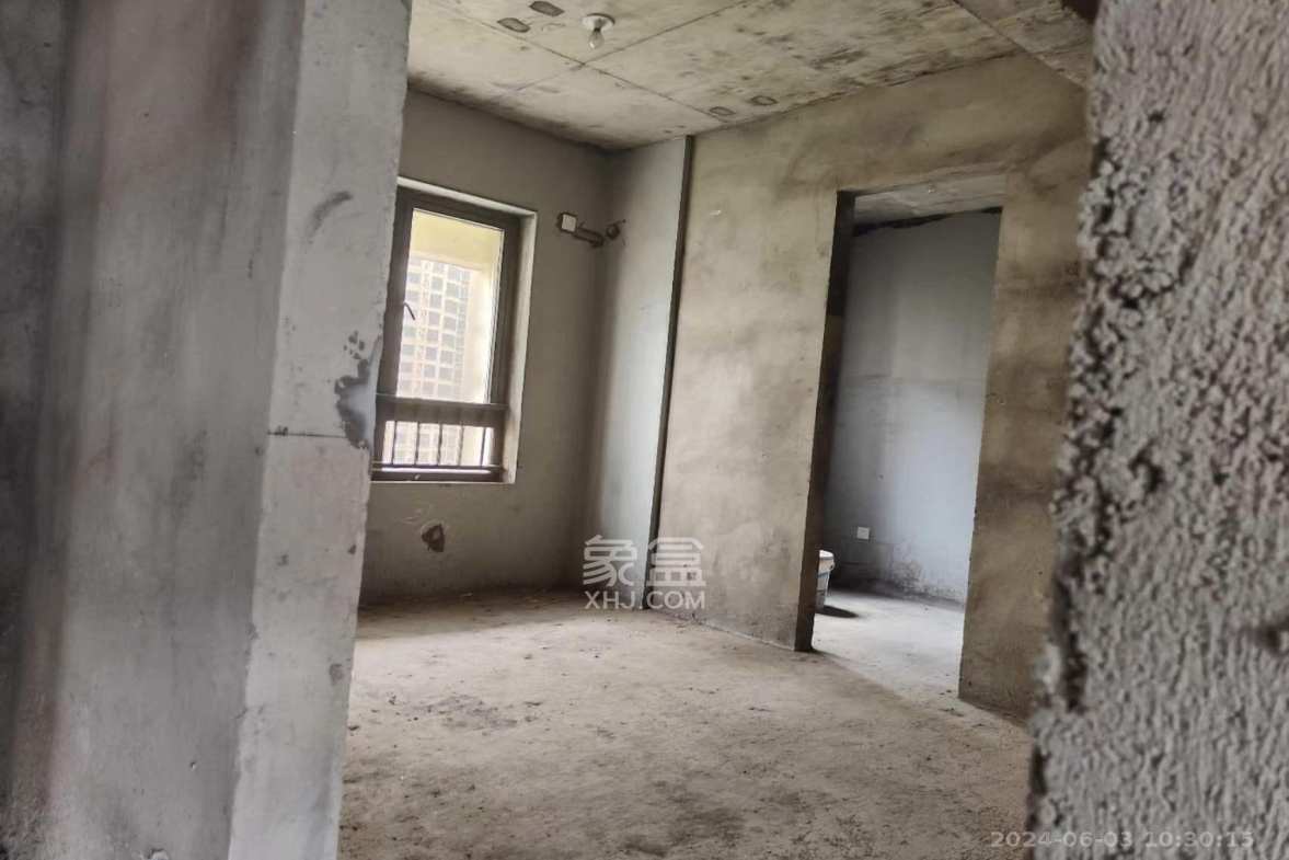 阳光城尚东湾蓝莓苑  4室2厅2卫    1800.0元/月 阳光城尚东湾蓝莓苑  4室2厅2卫    1800.0元/月室内图1