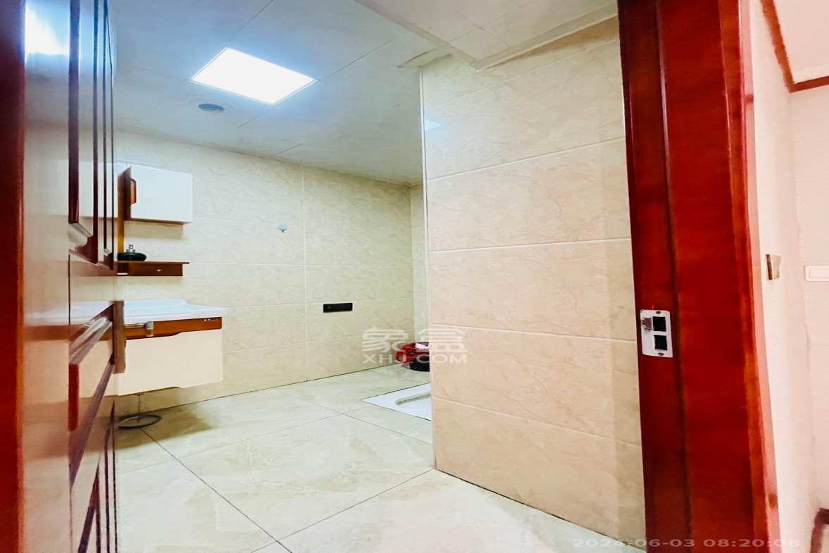大财门公寓  6室2厅2卫   13000.00元/月室内图