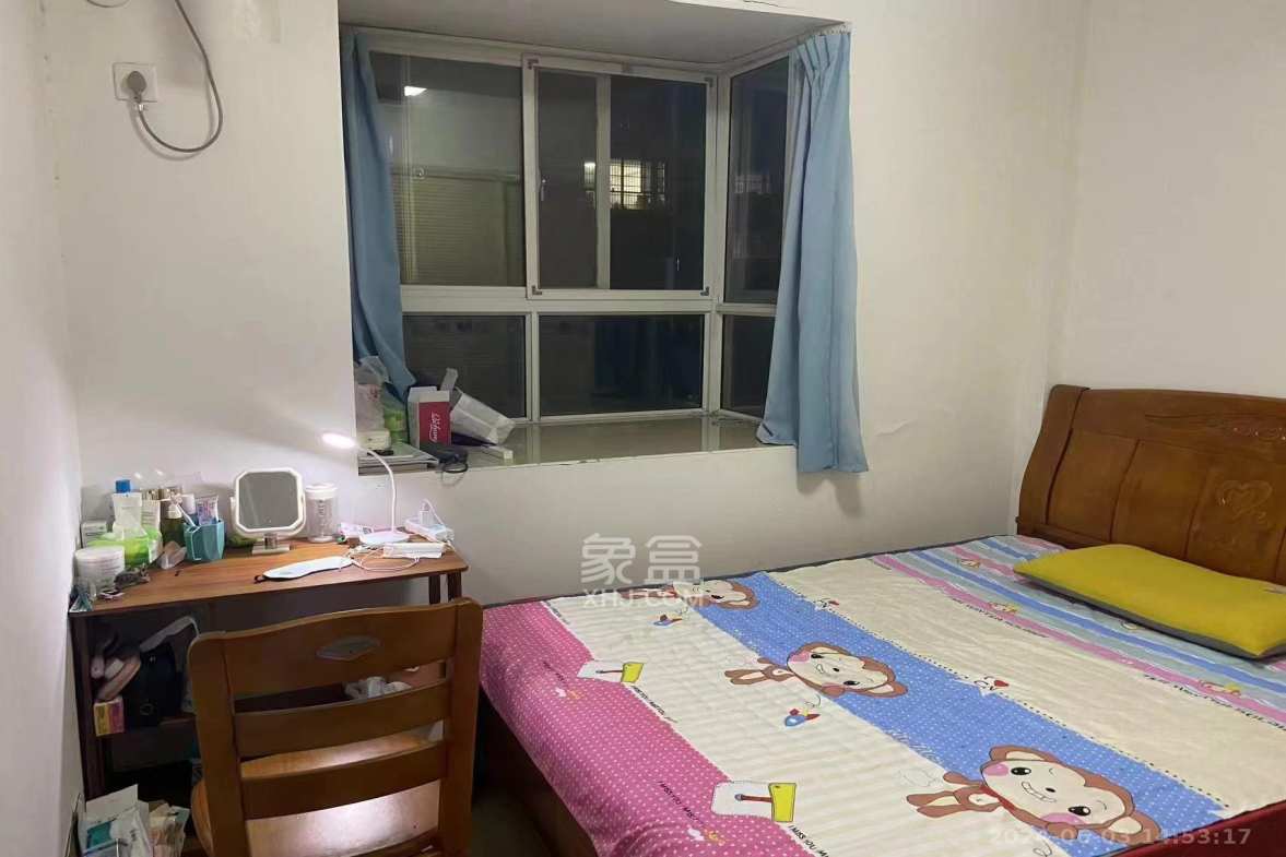 润芳园  3室2厅1卫   2200.00元/月室内图1