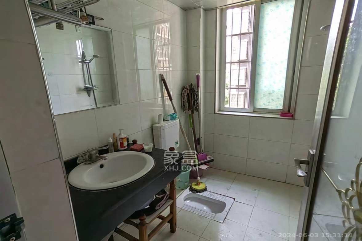 中悦领秀金都  4室2厅1卫    1500.0元/月室内图