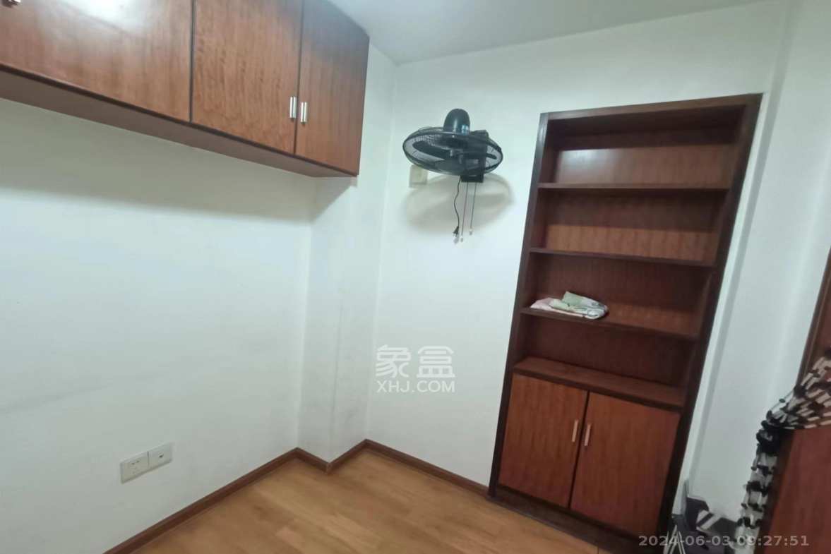 星沙商业步行街  2室2厅1卫    1500.0元/月室内图