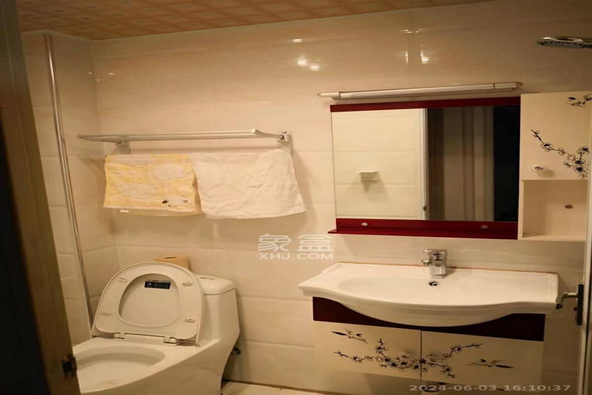 洪山家园 3室2厅2卫 2100.0元/月 洪山家园 3室2厅2卫 2100.0元/月室内图