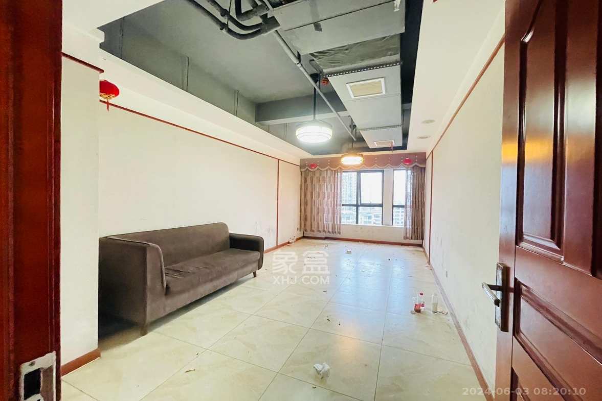 大财门公寓  6室2厅2卫   13000.00元/月室内图