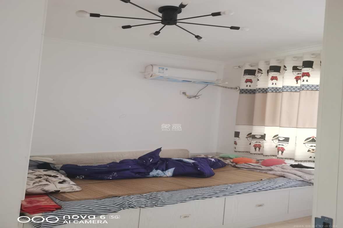 新华联梦想城  3室2厅1卫    2000.0元/月室内图