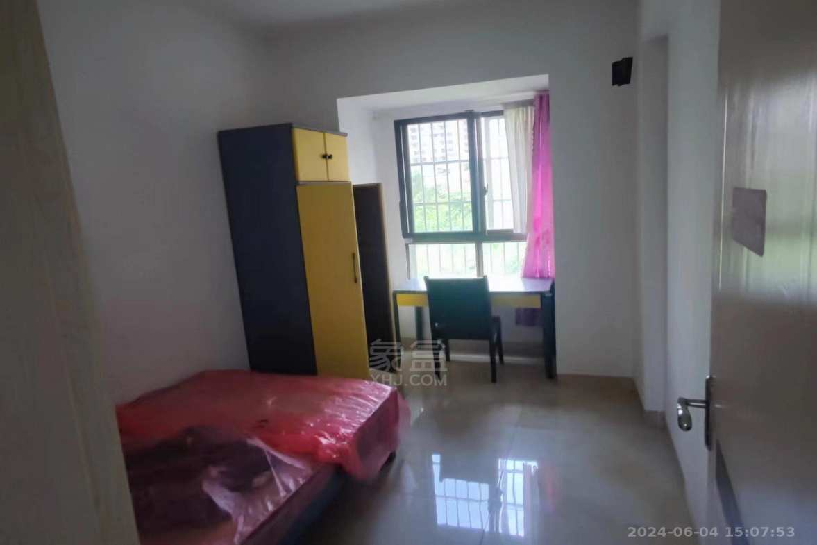 凤凰城  3室2厅1卫    1500.0元/月室内图