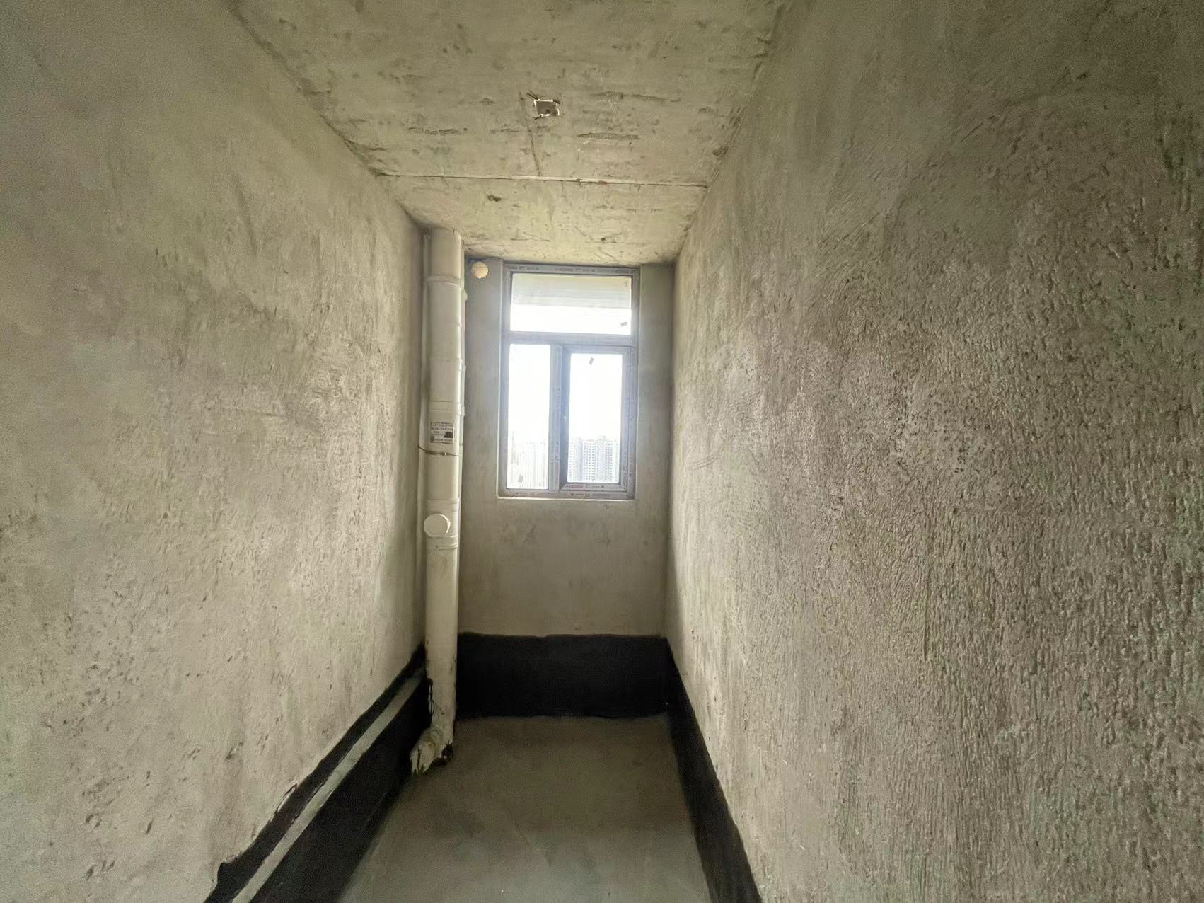 云泰天麓  4室2厅2卫    106.0万