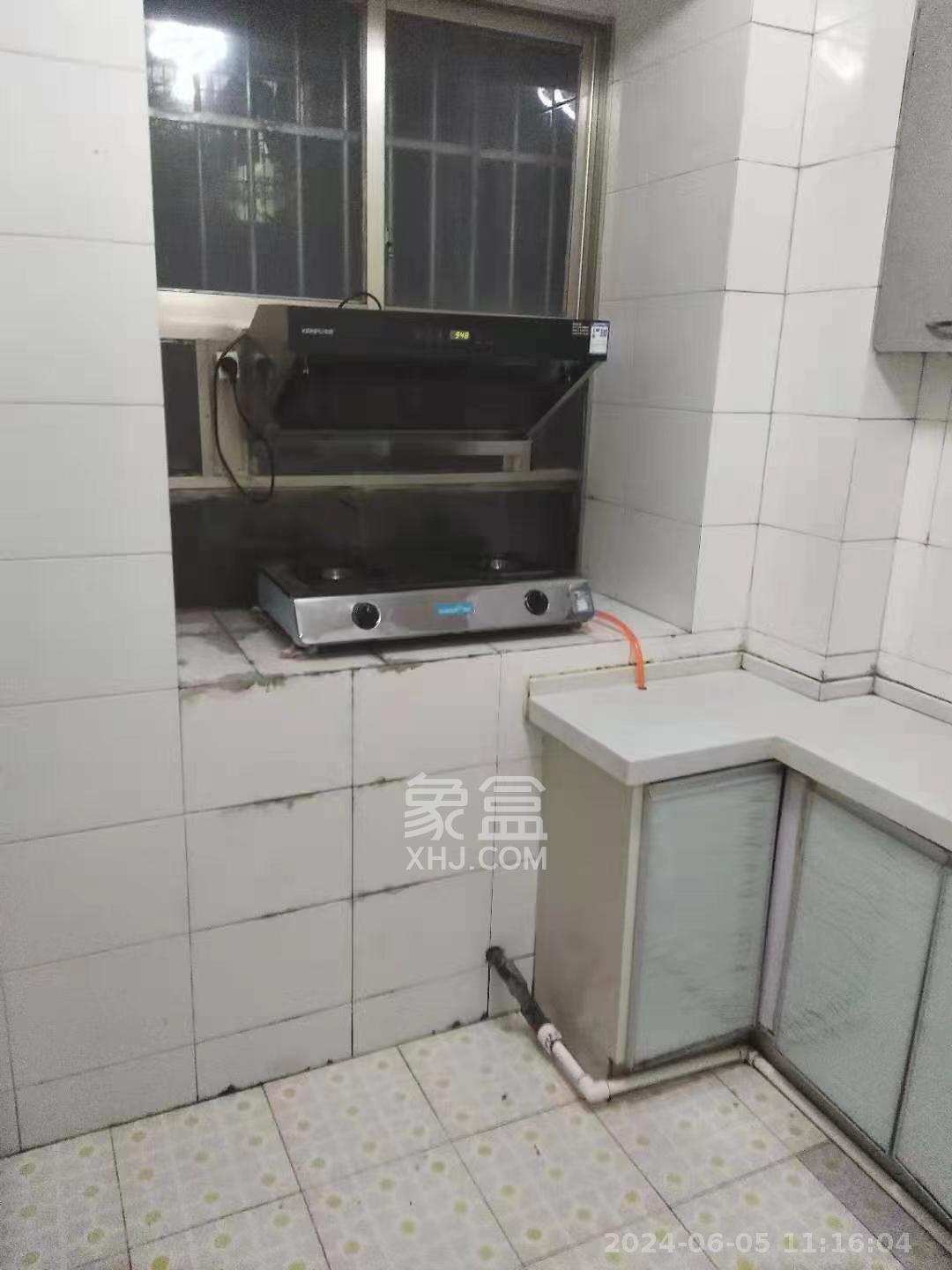 上胡家花园散盘  3室1厅1卫   3000.00元/月室内图