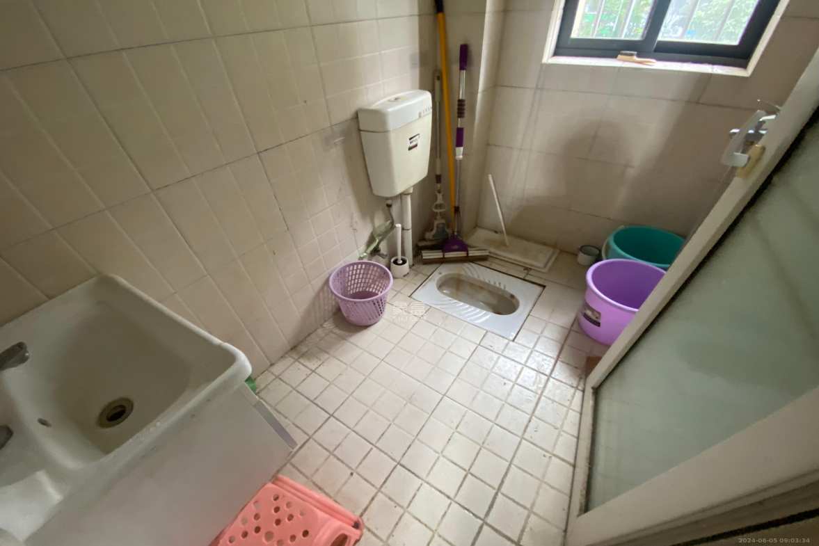 恒盛世家  1室1厅1卫    1500.0元/月 恒盛世家  1室1厅1卫    1500.0元/月室内图