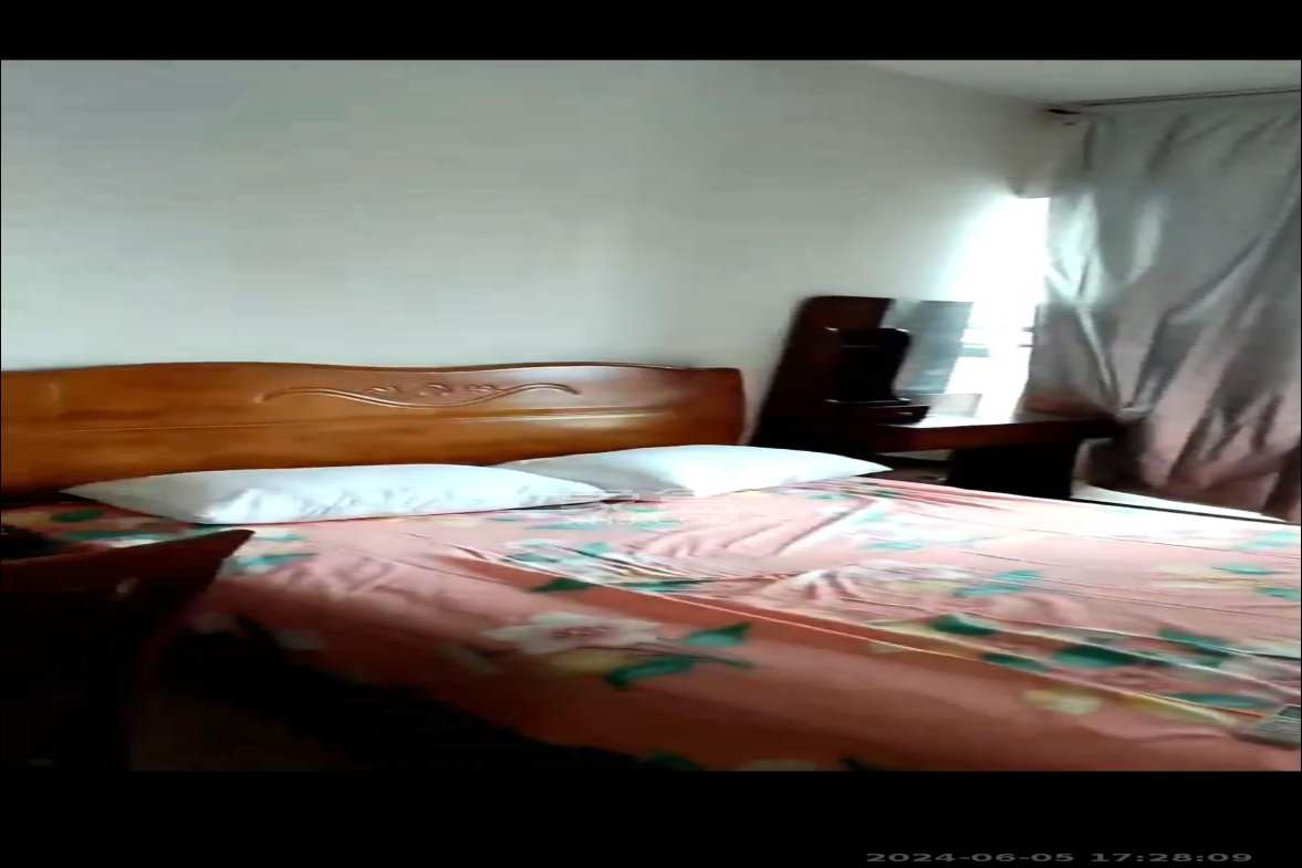 摩天一号  2室1厅1卫    2500.0元/月室内图