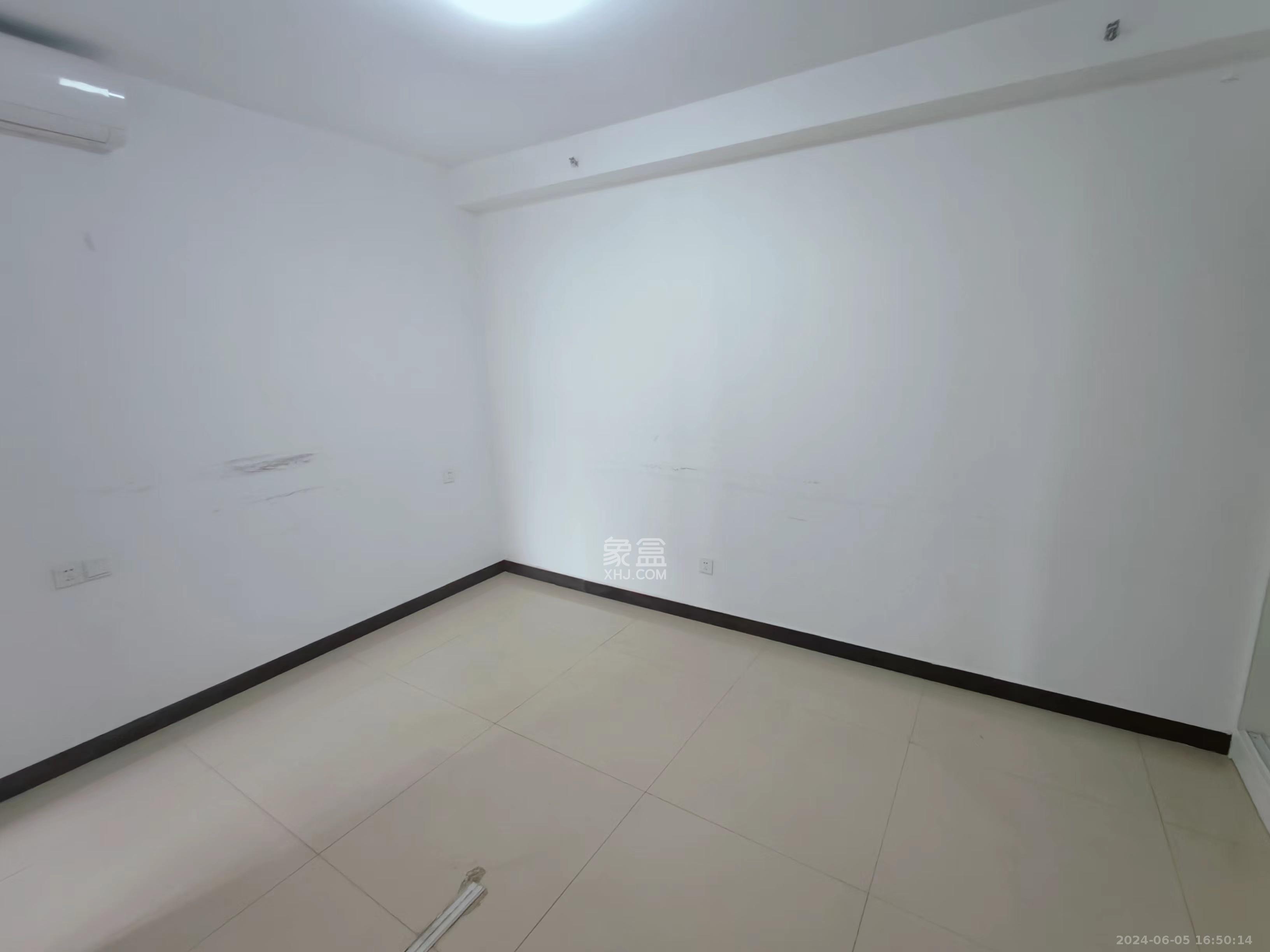 雅阁国际   71.0㎡      2200.0元/月室内图