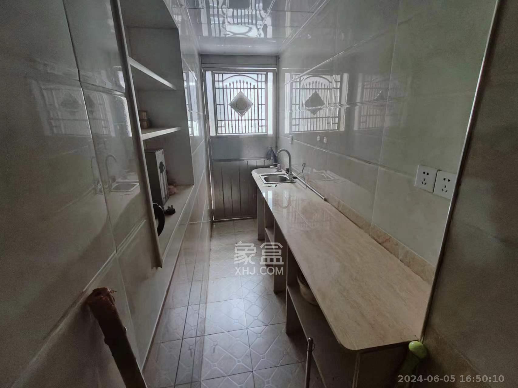 雅阁国际   71.0㎡      2200.0元/月室内图