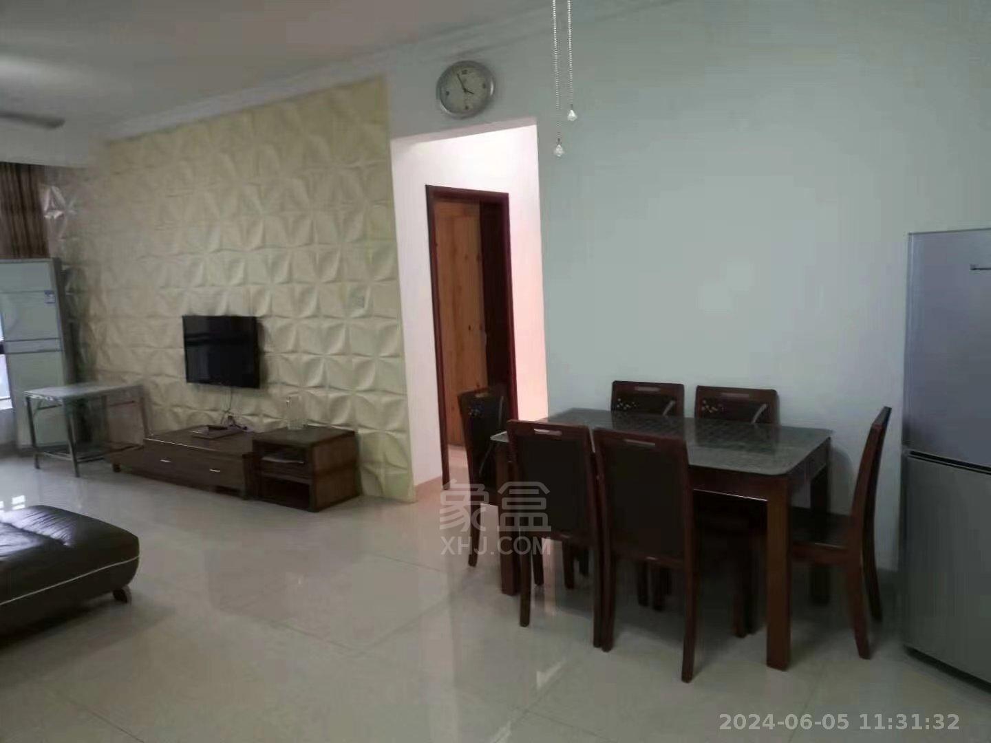 流金岁月-华晨国际  2室1厅1卫    2000.0元/月