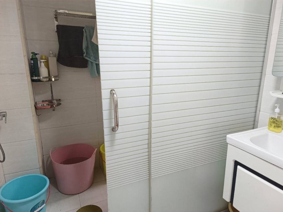 滨江花园  2室2厅1卫   48.00万客厅