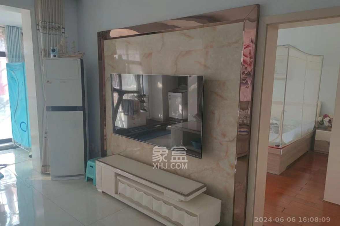 欣积福湾三期  3室1厅1卫   25.80万客厅