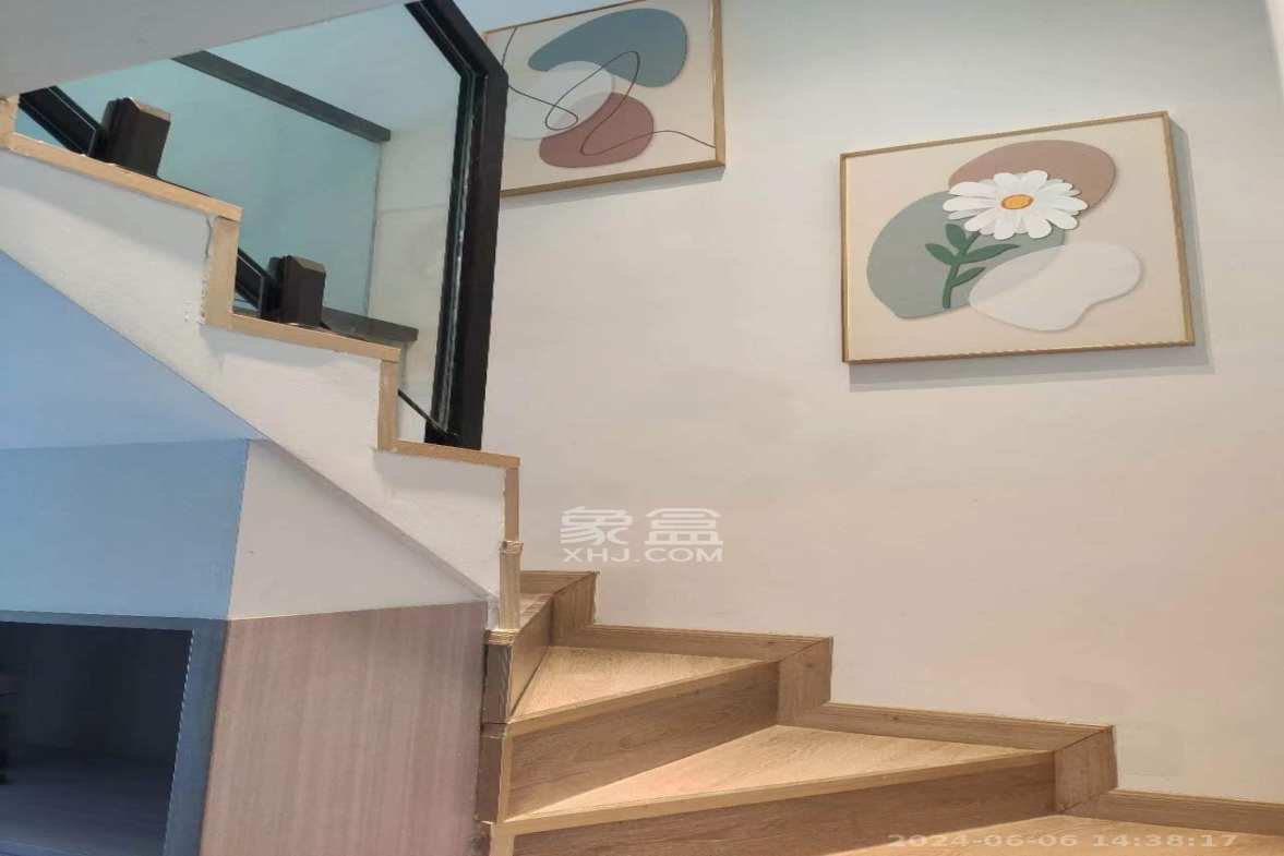 万科金色梦想B区  1室1厅1卫    2500.0元/月室内图1