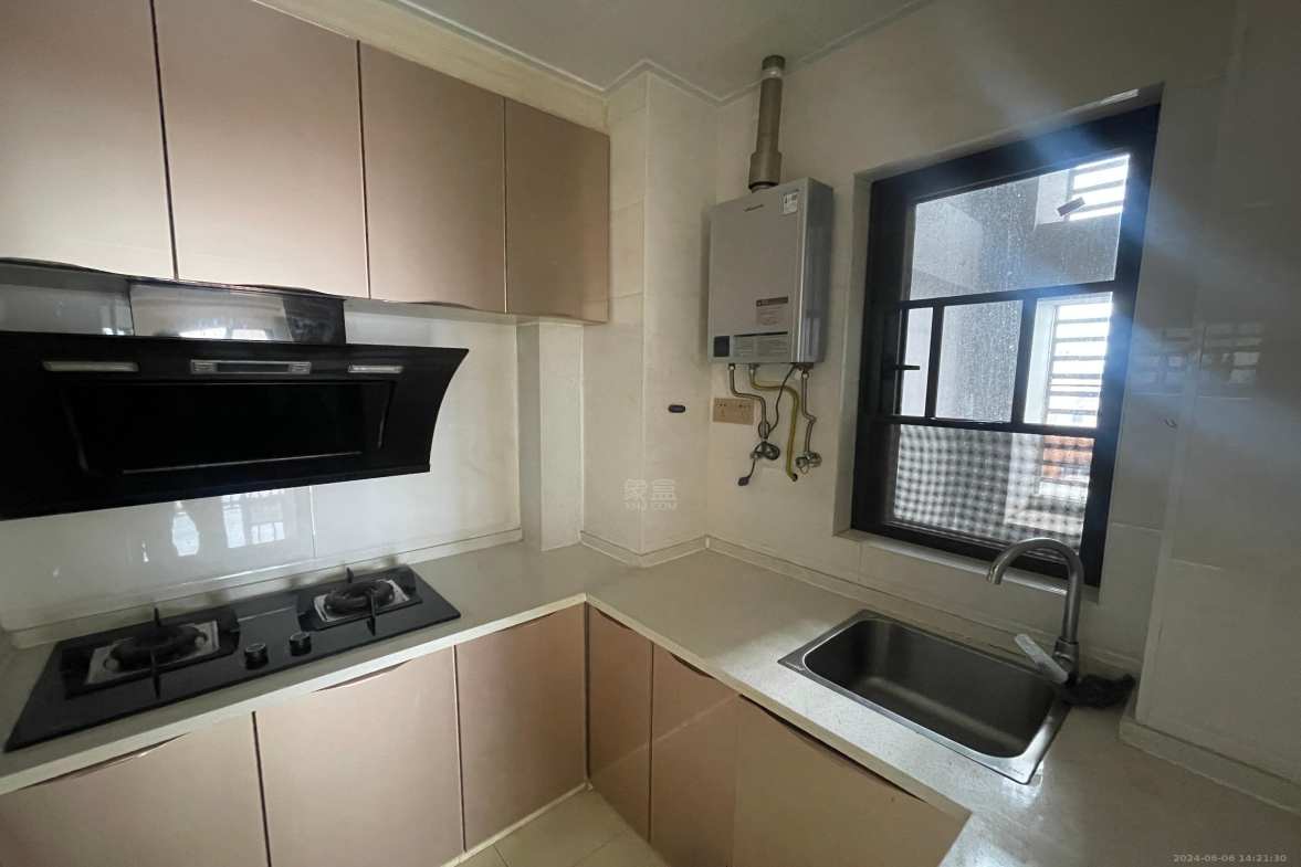 庐山春天  0室0厅0卫    1900.0元/月室内图