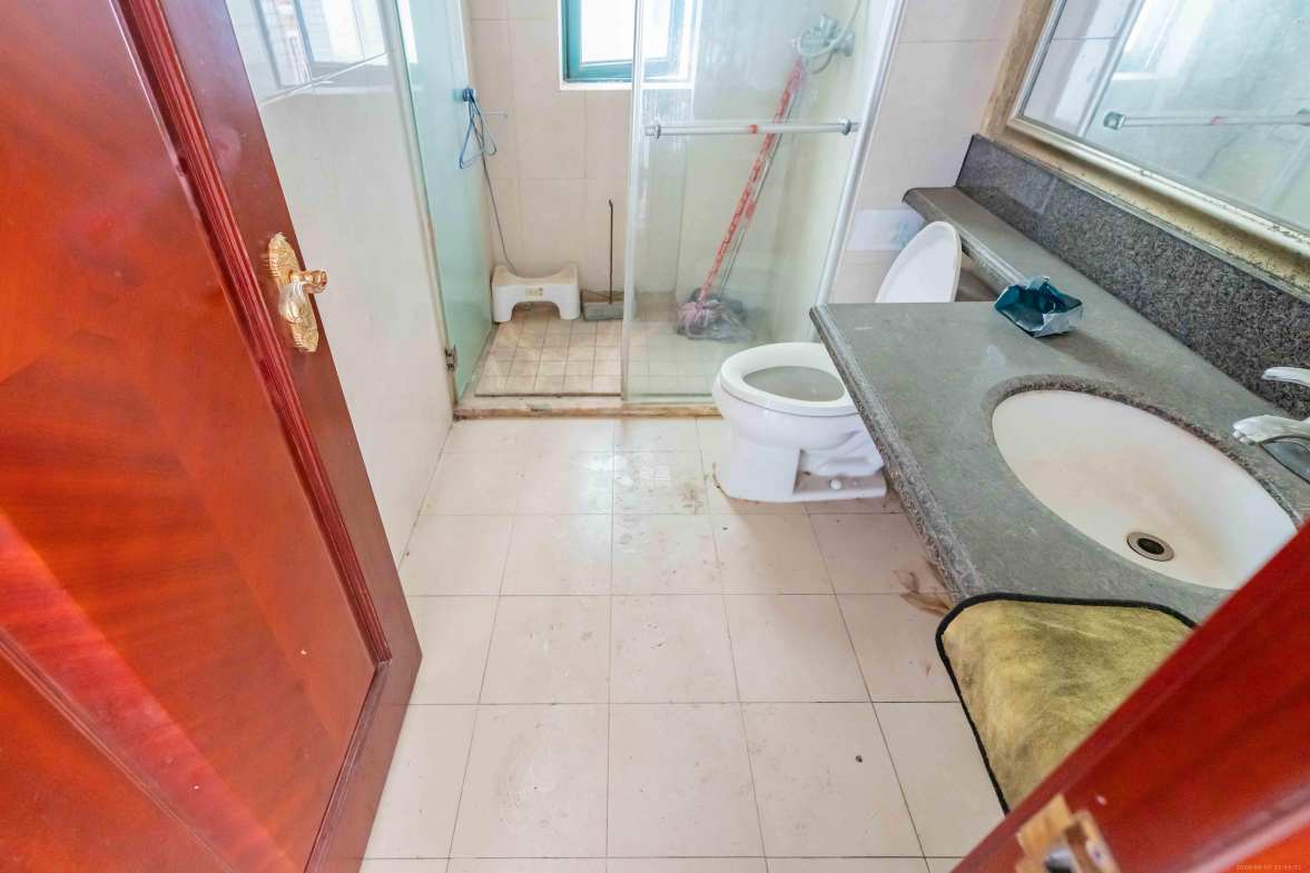 恒大雅苑  3室2厅1卫    2800.0元/月室内图