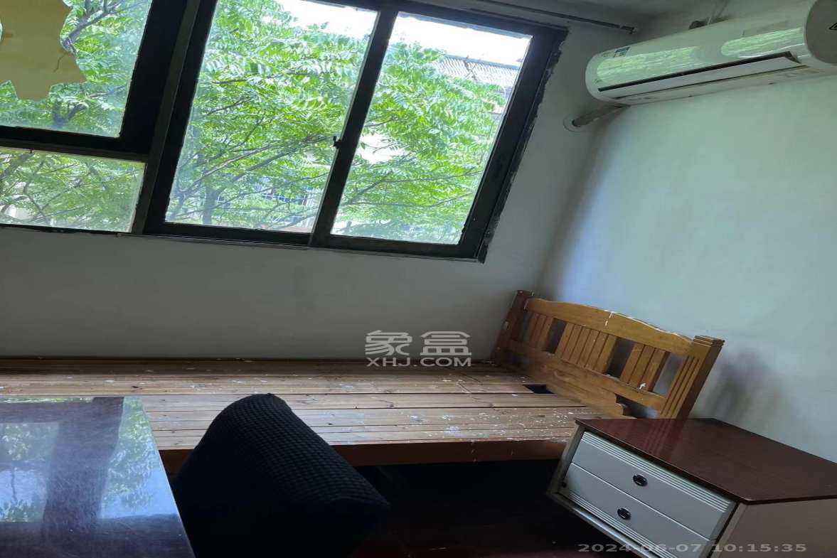 东风一村社区房（王家垅）  3室2厅1卫   1200.00元/月室内图