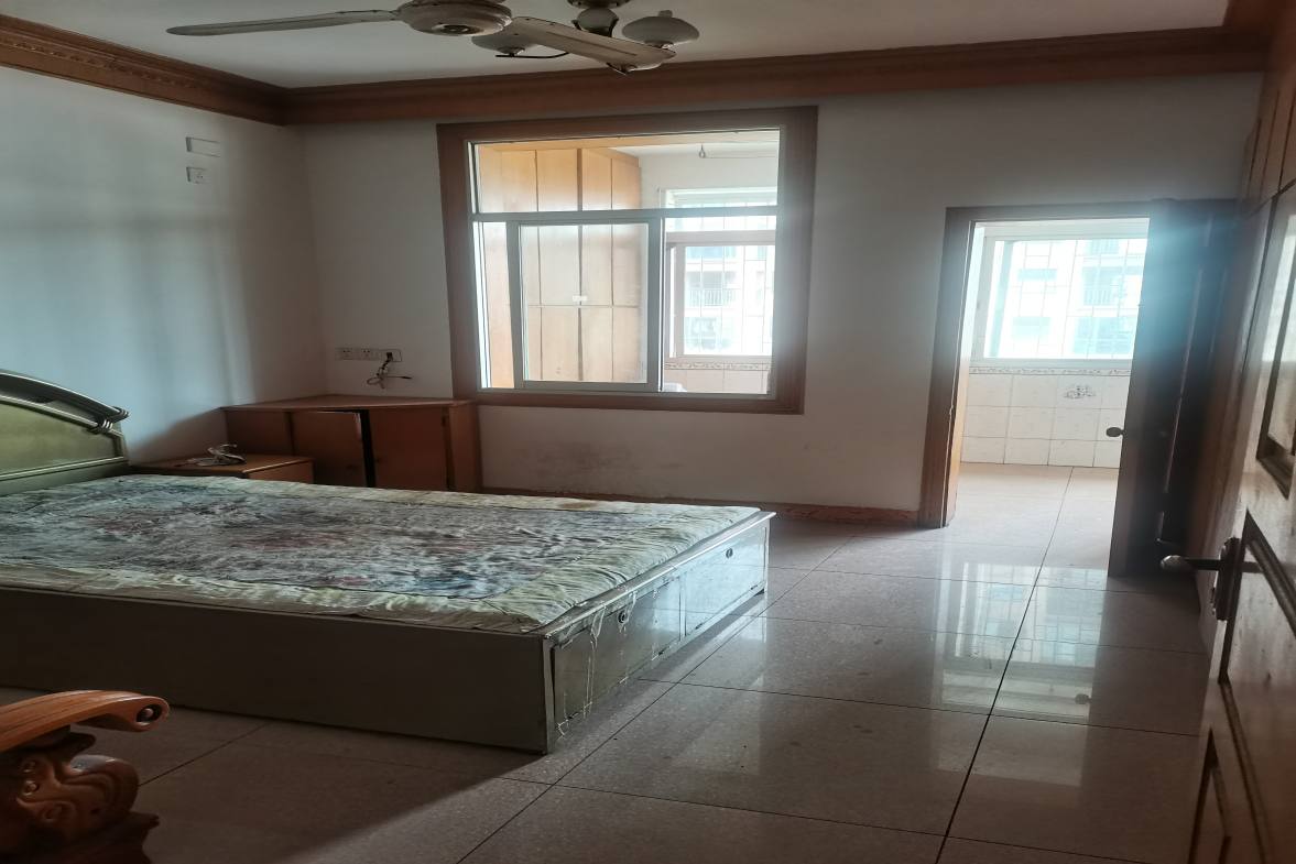 电力局家属楼 3室2厅2卫 1300.0元/月 电力局家属楼 3室2厅2卫 1300.0元/月户型图