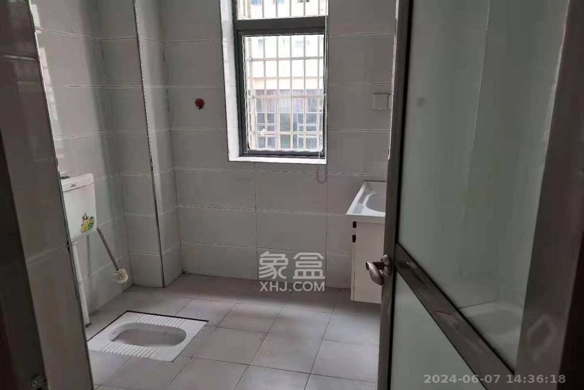 茶山馨苑 3室2厅1卫 3200.0元/月 茶山馨苑 3室2厅1卫 3200.0元/月室内图