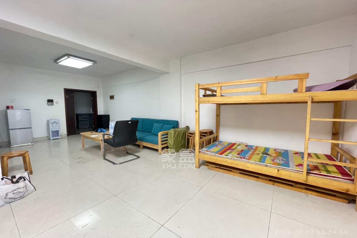 新奥大厦  2室1厅1卫    2600.0元/月 新奥大厦  2室1厅1卫    2600.0元/月室内图1