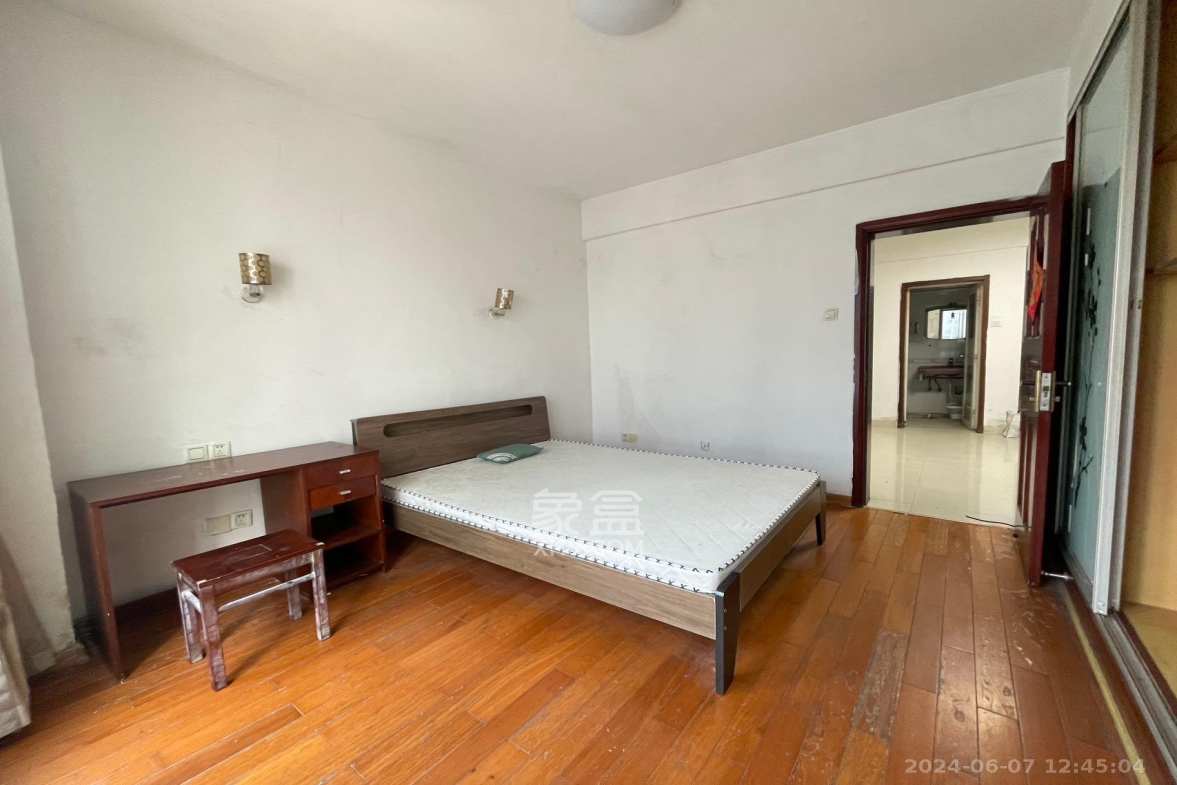 新奥大厦  2室1厅1卫    2600.0元/月 新奥大厦  2室1厅1卫    2600.0元/月室内图