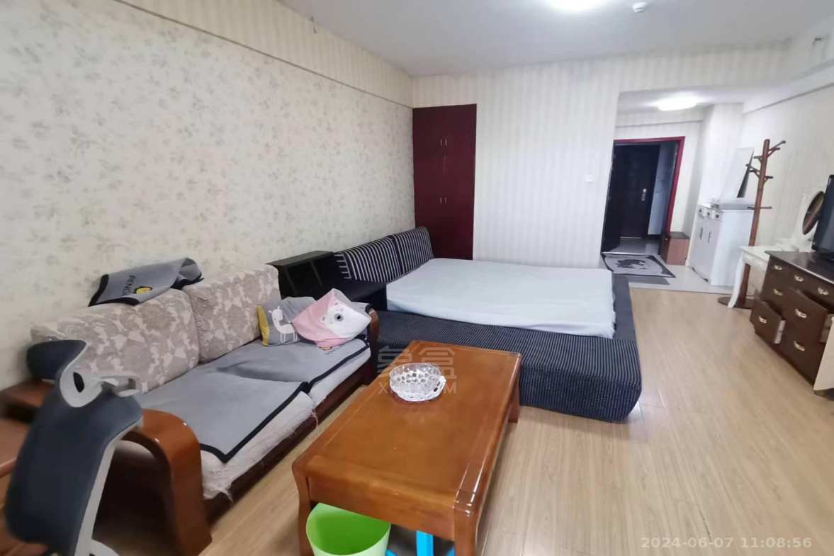 汉华国际 1室1厅1卫 1400.0元/月 汉华国际 1室1厅1卫 1400.0元/月小区图