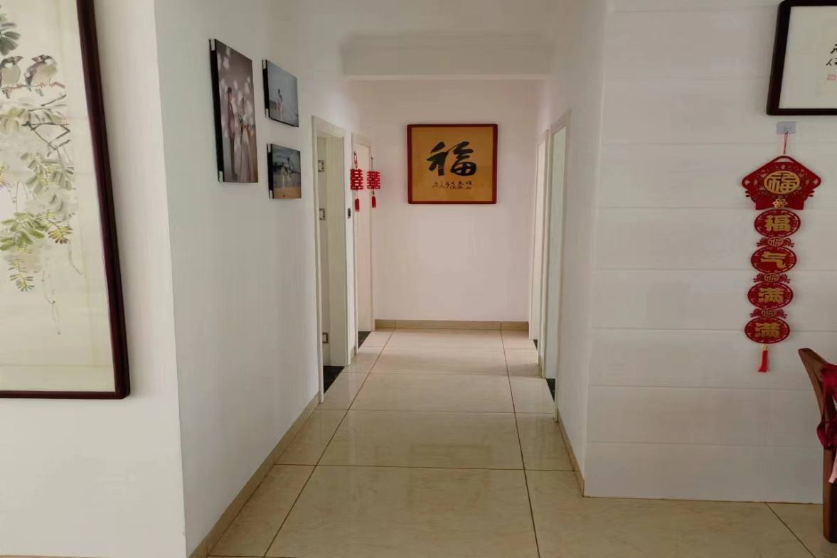 南坪花苑 3室2厅2卫 1700.0元/月 南坪花苑 3室2厅2卫 1700.0元/月室内图