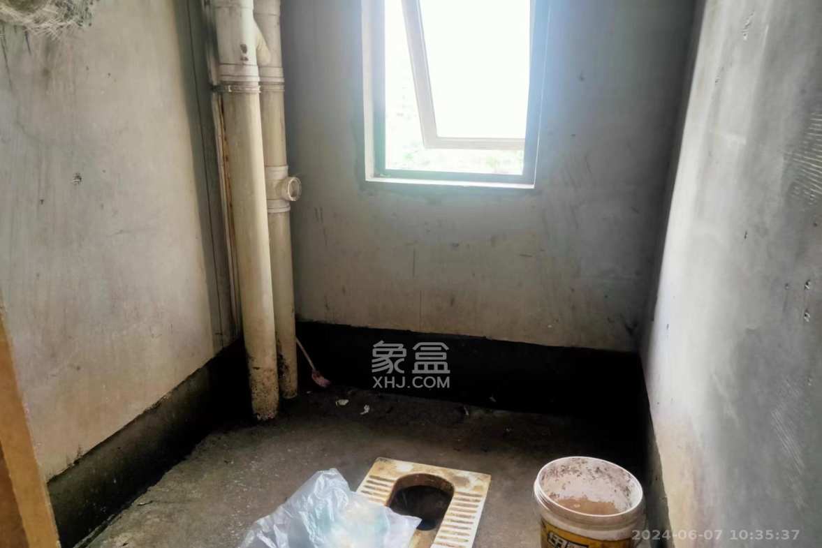 梅溪正荣府  4室2厅2卫   2200.00元/月户型图