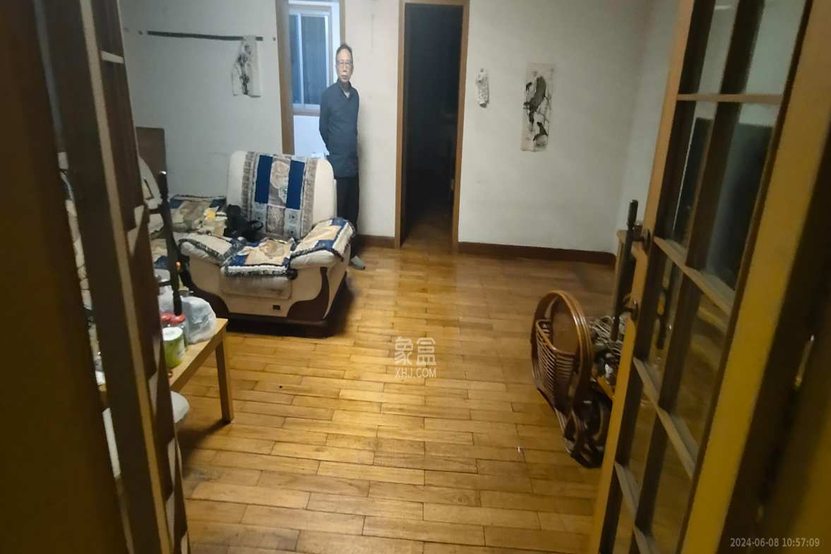 开福寺路职工宿舍  3室1厅1卫    1800.0元/月室内图