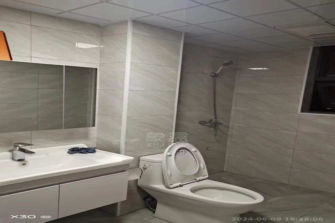 美的城一期 3室2厅2卫 2300.0元/月 美的城一期 3室2厅2卫 2300.0元/月室内图