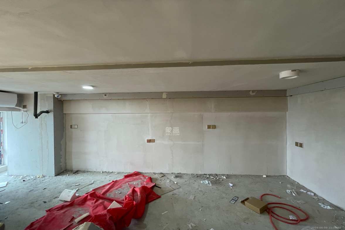 保利中环广场(保利中悦苑) 1室1厅1卫 2200.0元/月 保利中环广场(保利中悦苑) 1室1厅1卫 2200.0元/月室内图