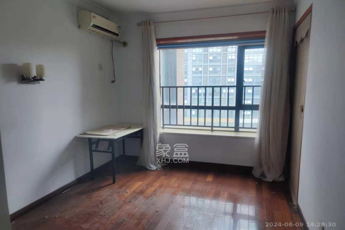 奥林匹克花园  3室2厅2卫    2500.0元/月室内图