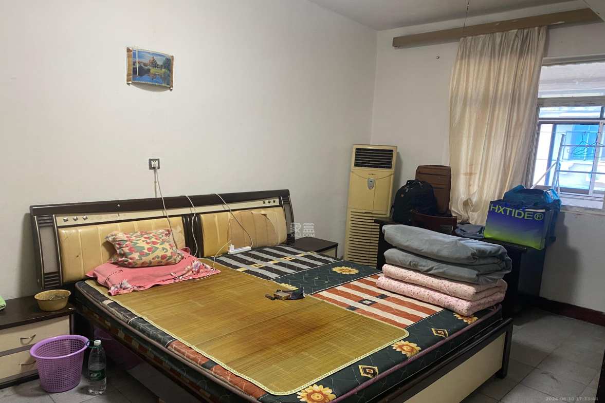 晓园宿舍（晓园路湘运小区）  2室1厅1卫    1300.0元/月室内图1