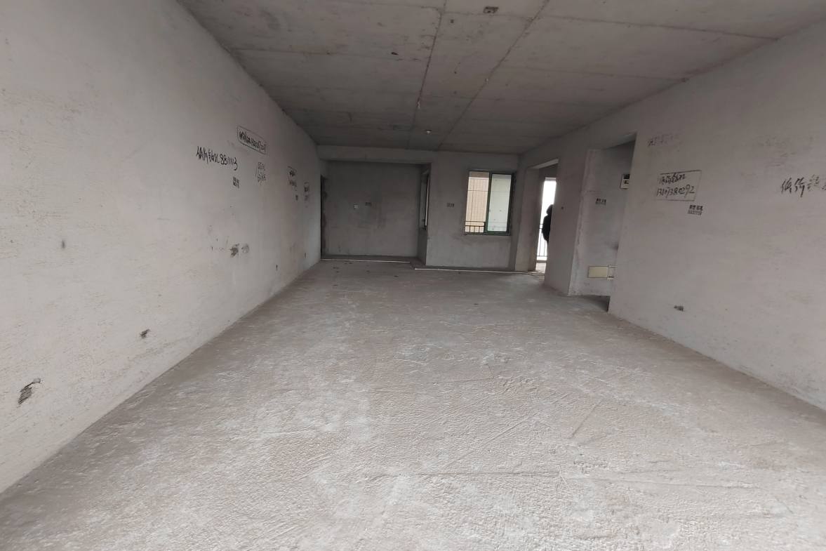 金兰湾商住小区  3室2厅2卫    81.8万客厅