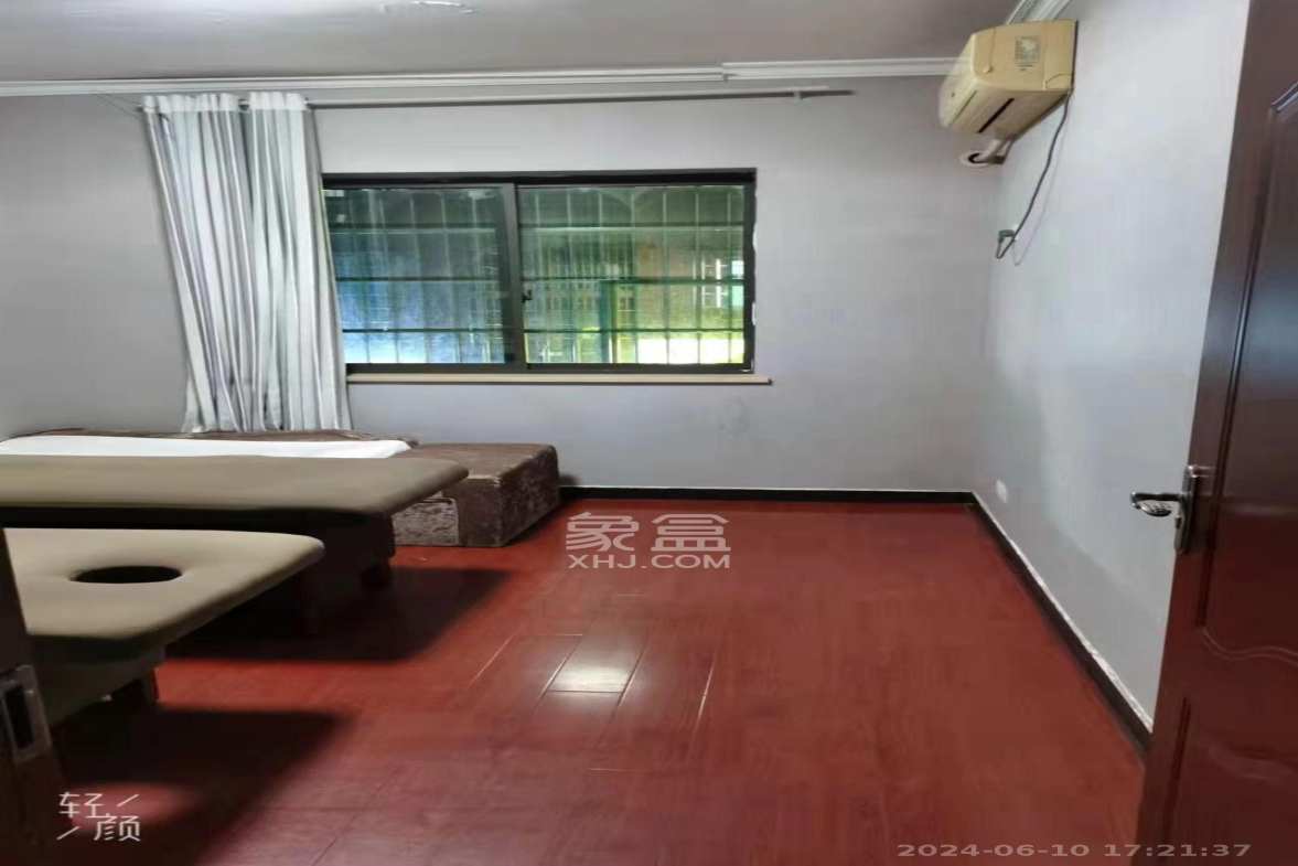 大桥四区  3室2厅2卫   3400.00元/月室内图