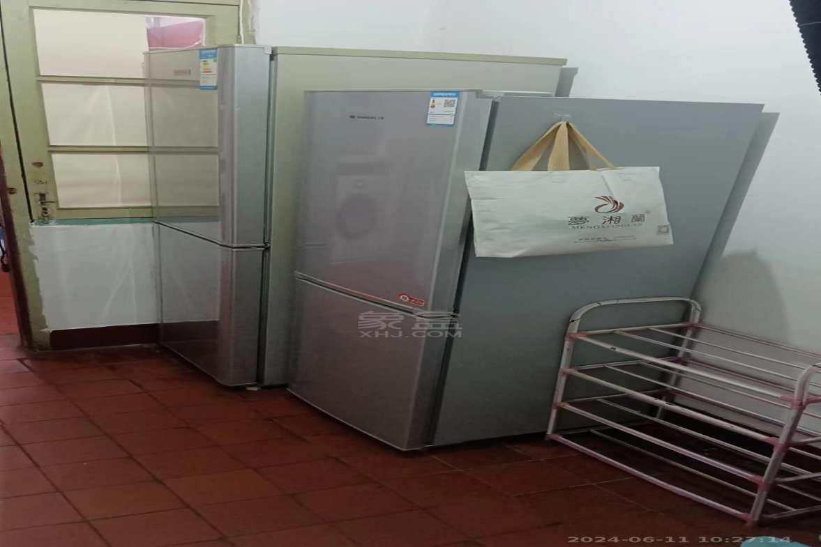 金桂小区曹一二三村  2室1厅1卫   800.00元/月室内图