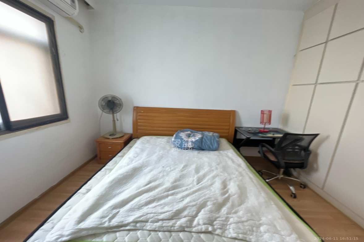 营盘东路/西路散盘  3室2厅1卫   2200.00元/月室内图