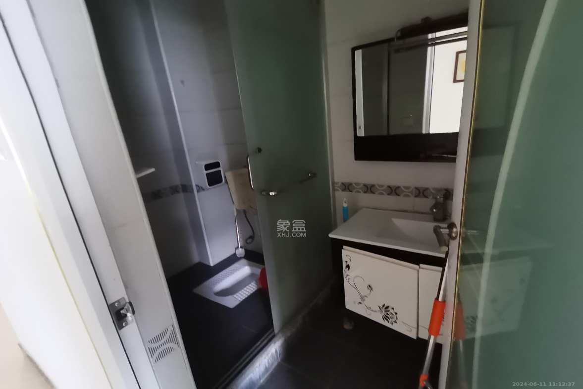 湘江世纪城星江苑 3室2厅2卫 2600.0元/月 湘江世纪城星江苑 3室2厅2卫 2600.0元/月室内图