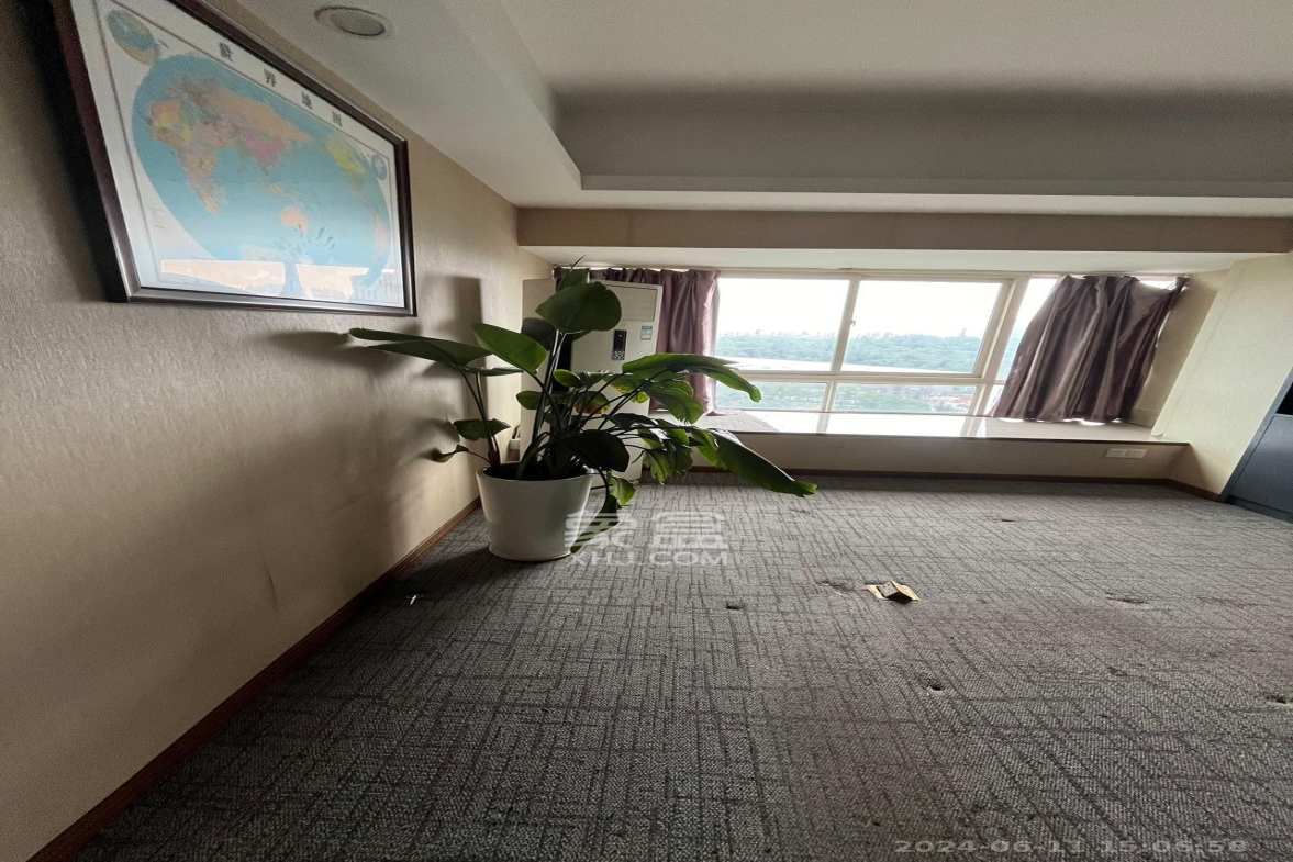 星城荣域  8室1厅0卫    23000.0元/月室内图