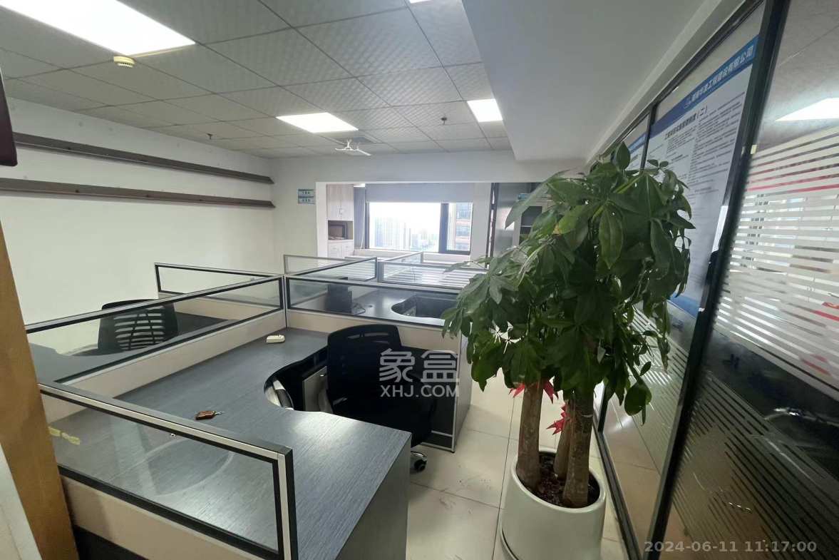 喜盈门范城  5室2厅1卫    13500.0元/月室内图