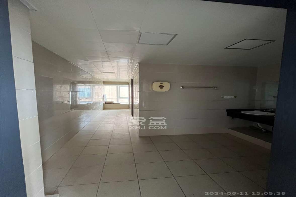 星城荣域 8室1厅1卫 23000.0元/月 星城荣域 8室1厅1卫 23000.0元/月室内图